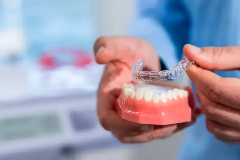 Leczenie nakładkami invisalign