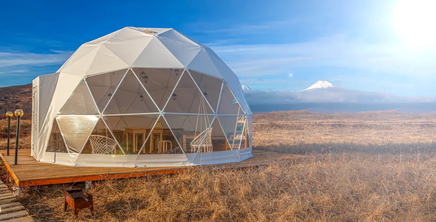 Namiot sferyczny glamping